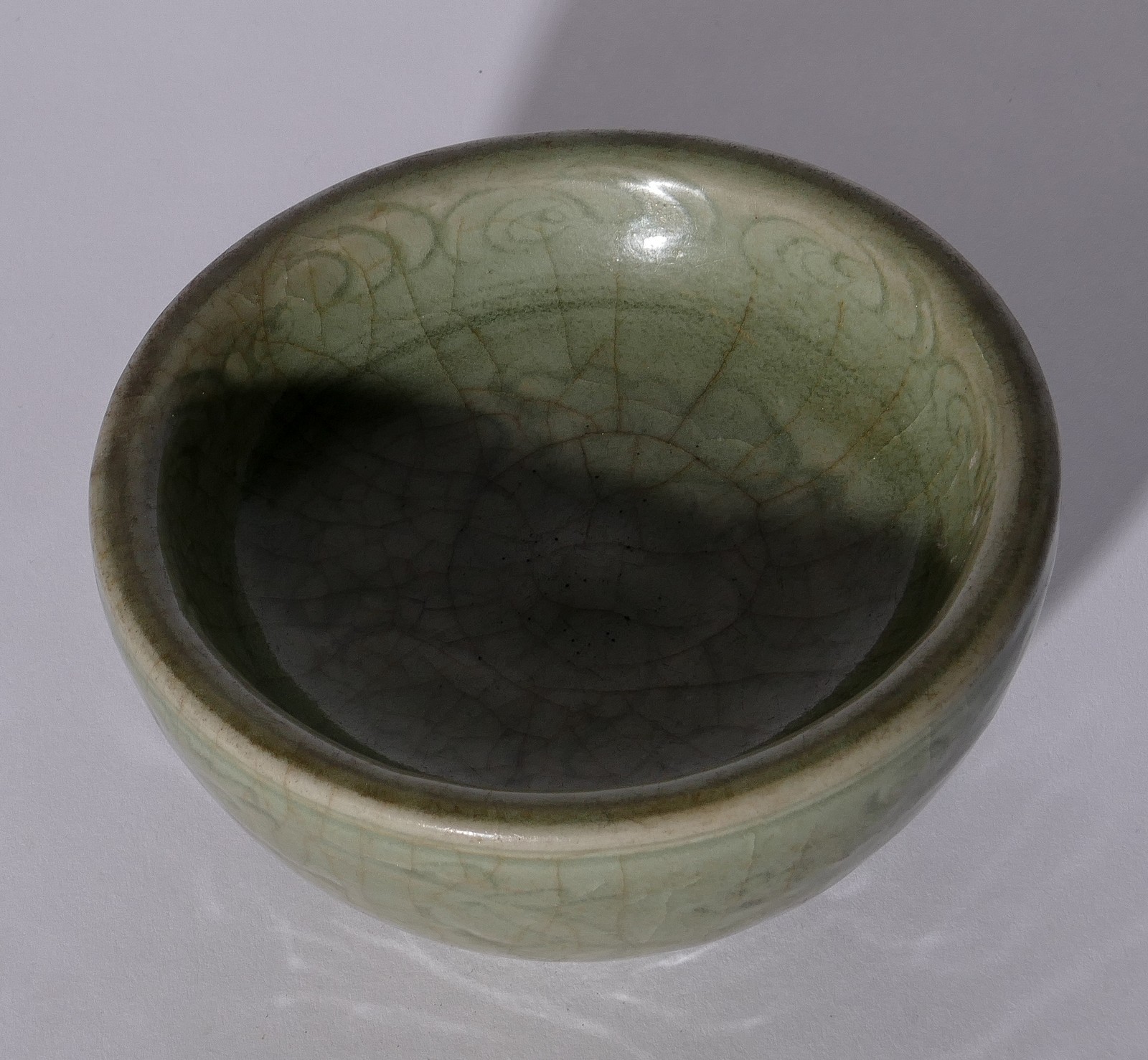 A celadon crackleware stoneware bowl, H 7 - Diameter 14,5 cm - Image 7 of 8