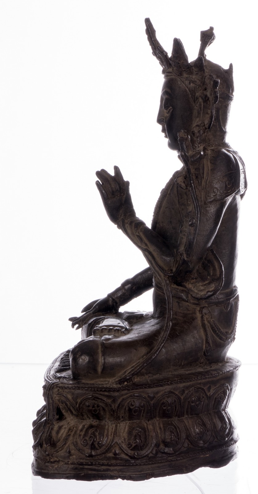 A bronze Buddha in mudra posture, possibly 18thC, H 30 cm - Image 2 of 6