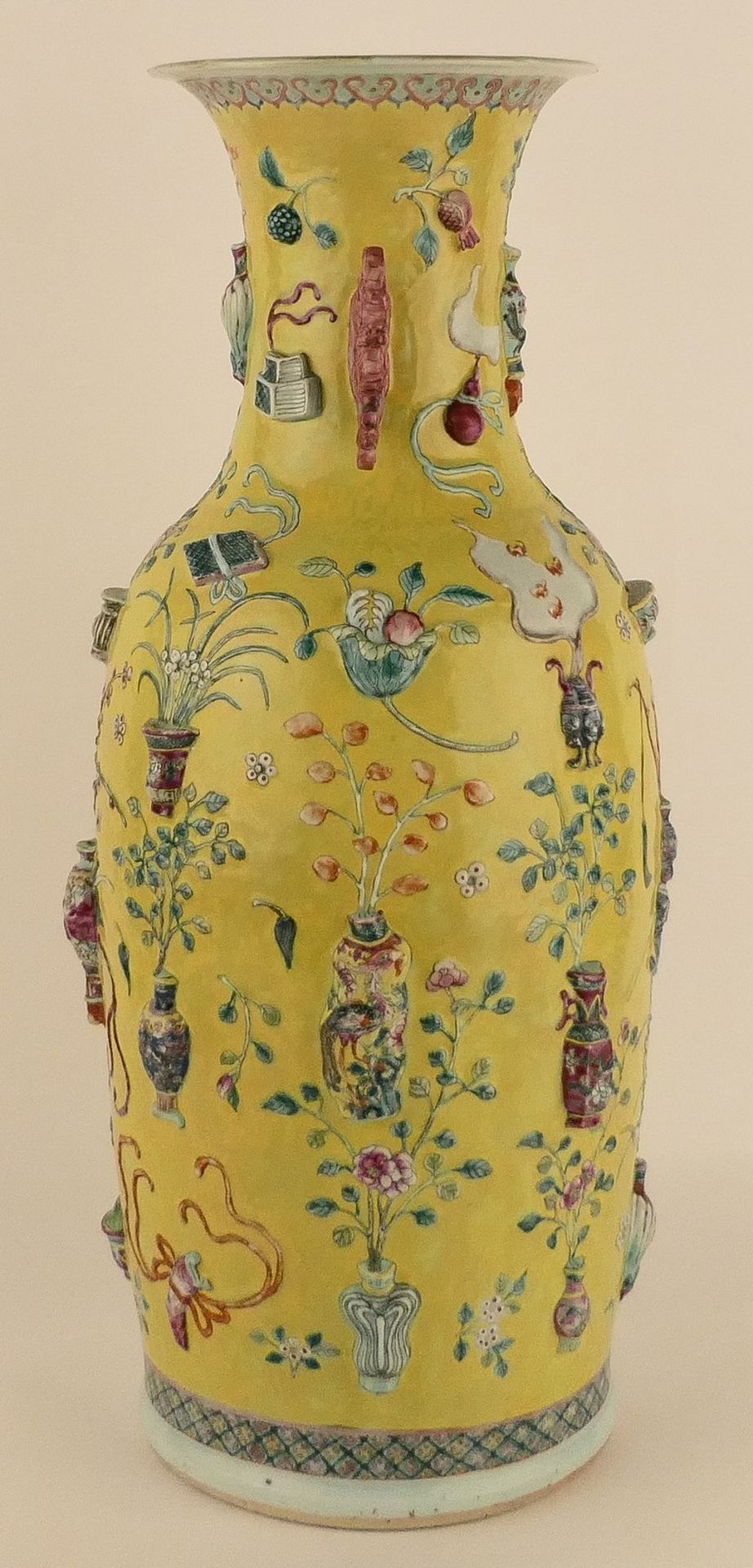 A Chinese yellow ground famille rose vase, decorated with moulded antiquities and flower branches, - Bild 4 aus 12