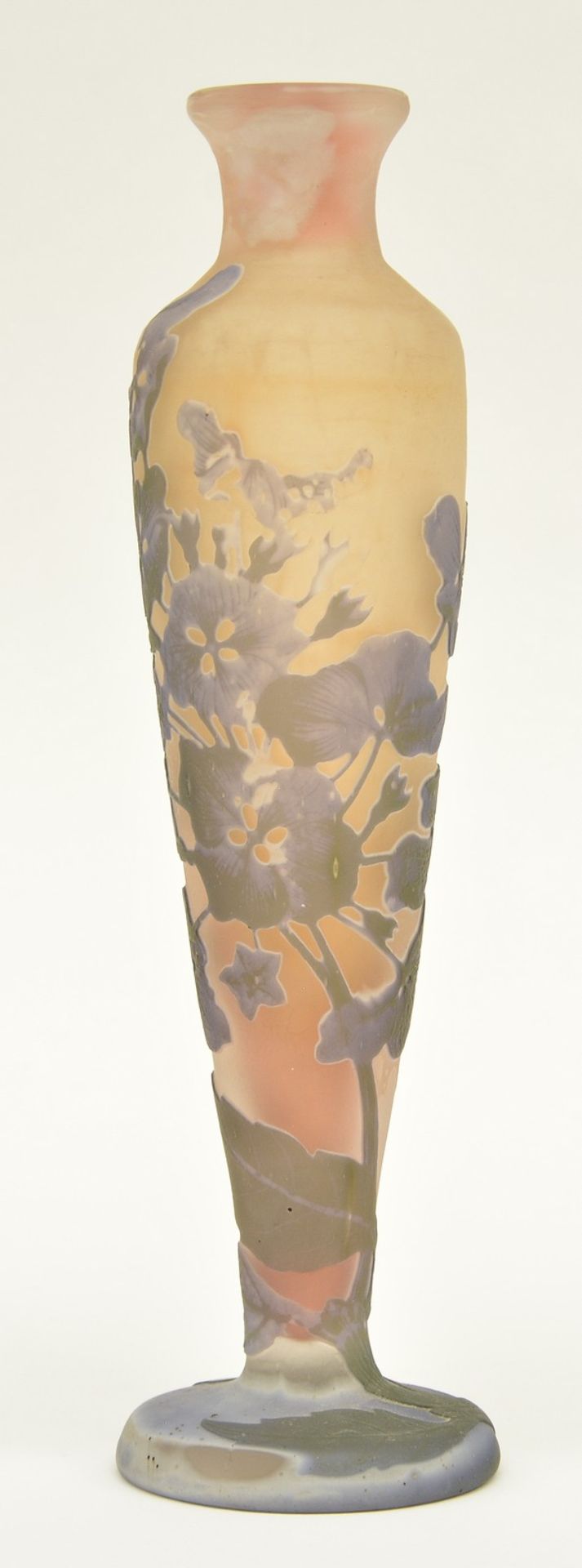 An Art Nouveau and period cameo glass vase, signed Gallé, H 21,4 cm - Bild 2 aus 10