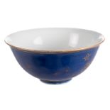 A Chinese blue monochrome glazed gilt decorated bowl, with a Qianlong mark, H 5,5 - Diameter 12 cm