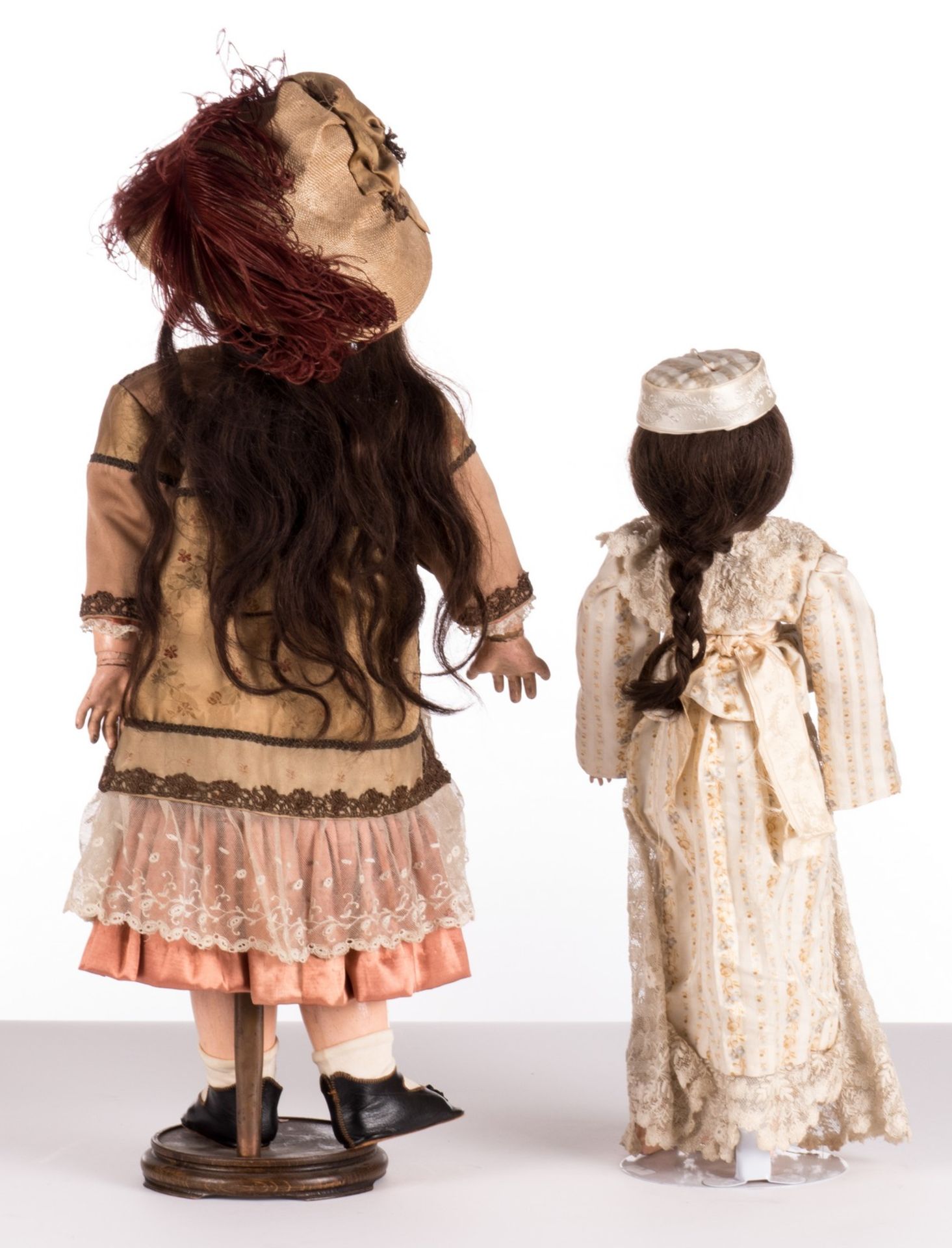 A Jumeau doll, about 1910; added a Simon & Halbig doll n°1159, about 1900 - Image 2 of 5