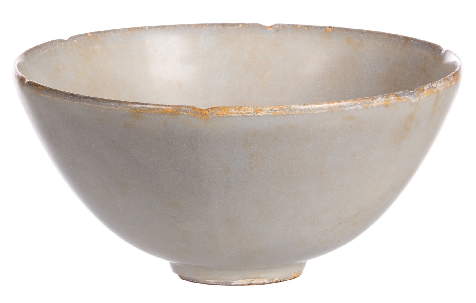 A Chinese celadon stoneware bowl, H 9,5 cm - Diameter 19,5 cm (chips, cracks and firing faults to