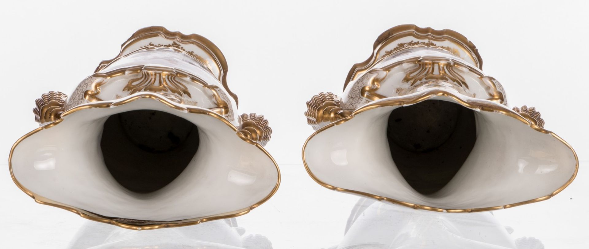 A pair of ornamental vases in Brussels porcelain depicting gallant ladies, the gold paint in good - Image 5 of 14