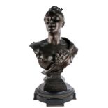 Pickery G., bust of a singing diva, patinated bronze on an accompanying bronze base, H 77 (without