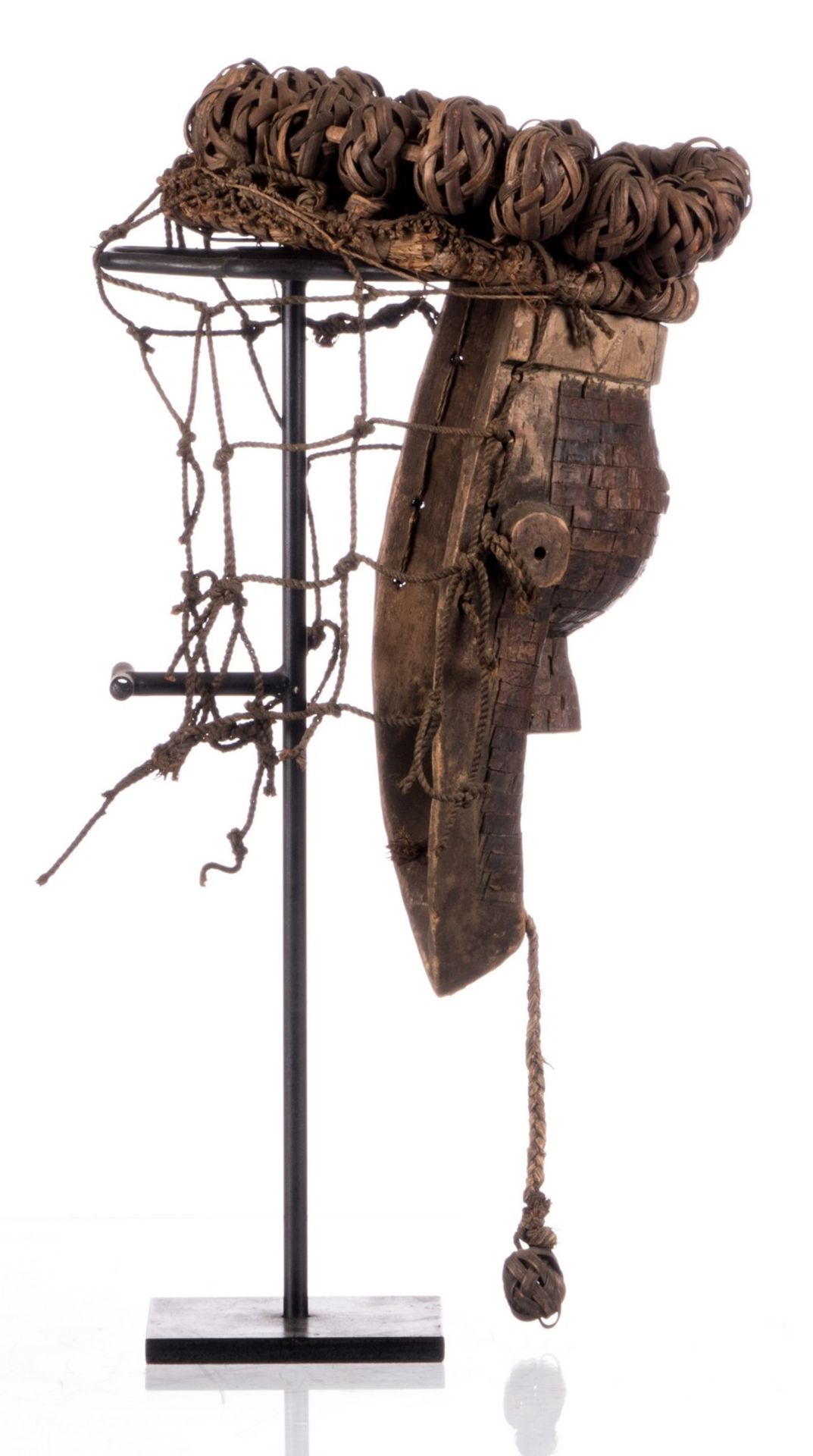 An African etnographic mask on an iron base, H 51,5 cm - Image 2 of 6