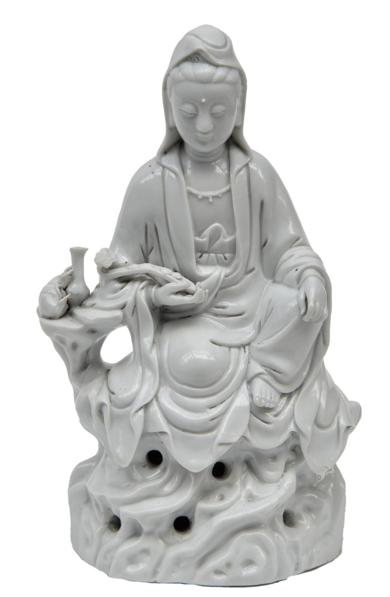 A Chinese 'Blanc de Chine' statue of a Guanyin, marked, 20thC, H 24 cm