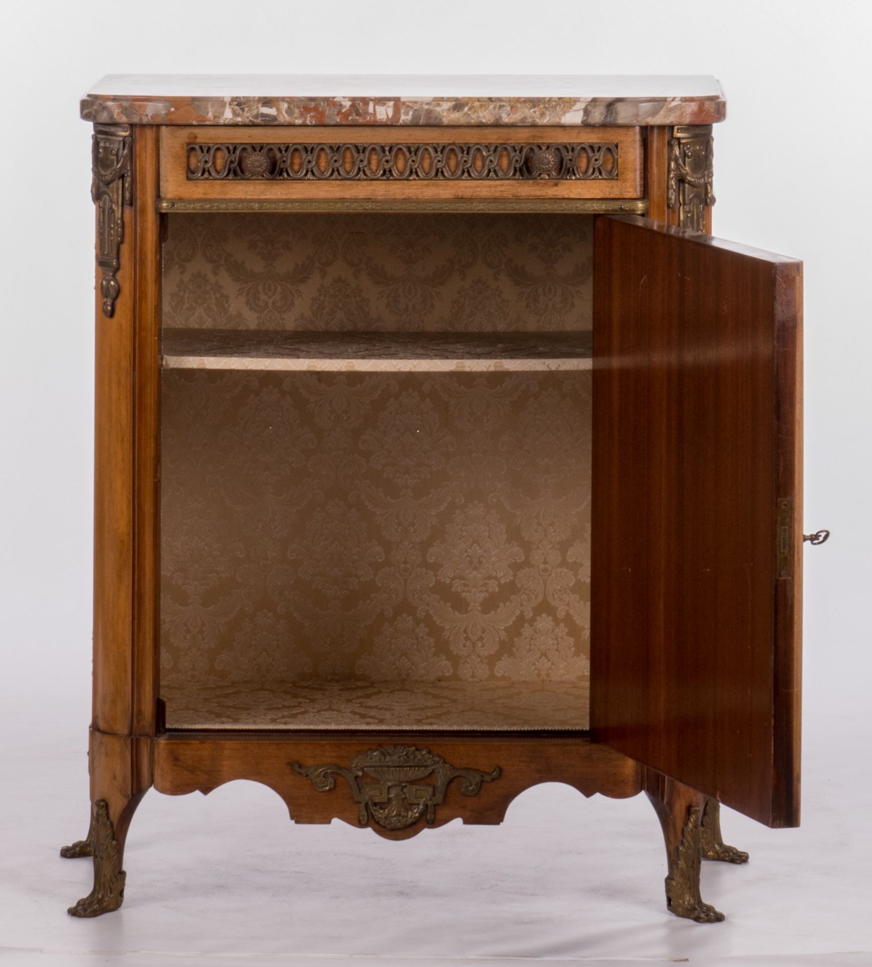 A Neoclassical cabinet, walnut and marquetery veneered, with marble top, style De Coene - - Bild 3 aus 8