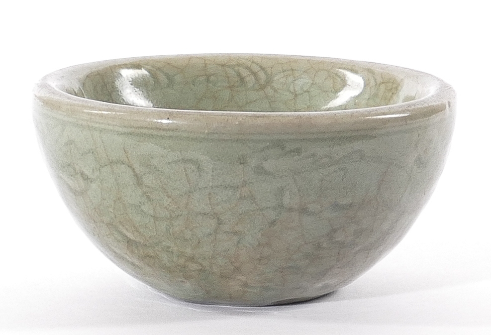 A celadon crackleware stoneware bowl, H 7 - Diameter 14,5 cm - Image 3 of 8