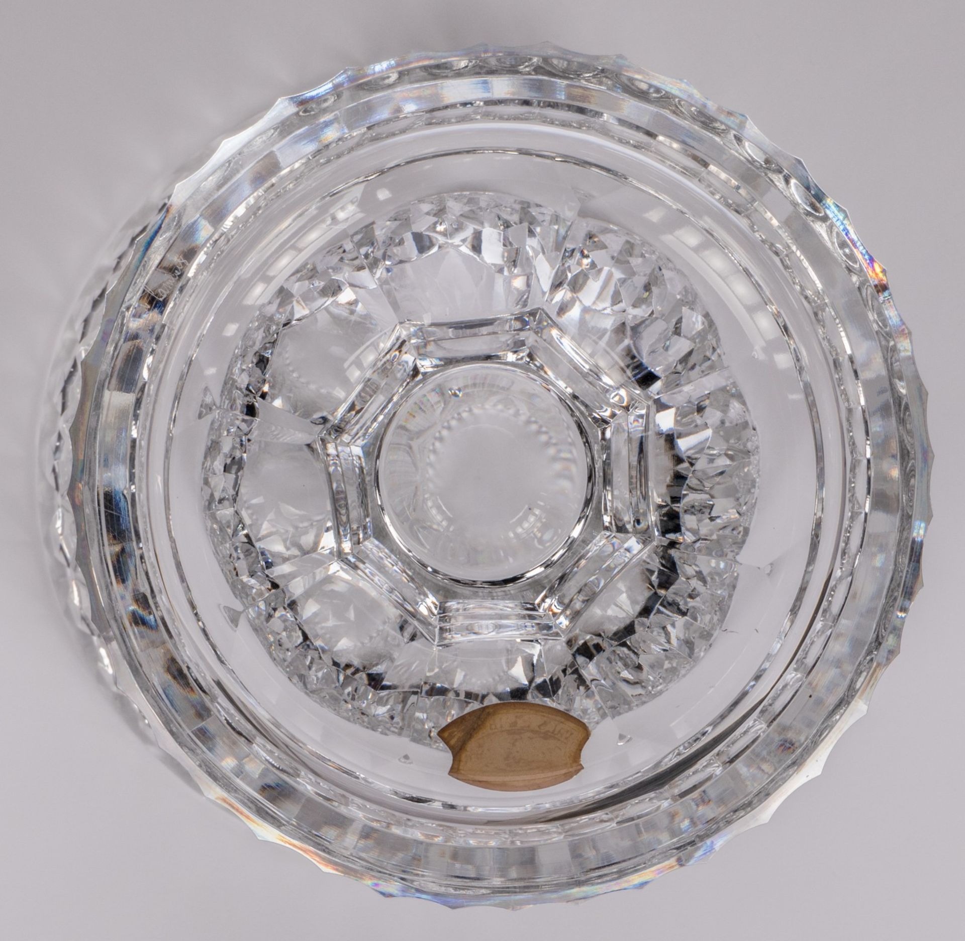 An impressive crystal diamond cut ornamental vase, Val St. Lambert, Fifties, H 56,5 cm - Bild 5 aus 6