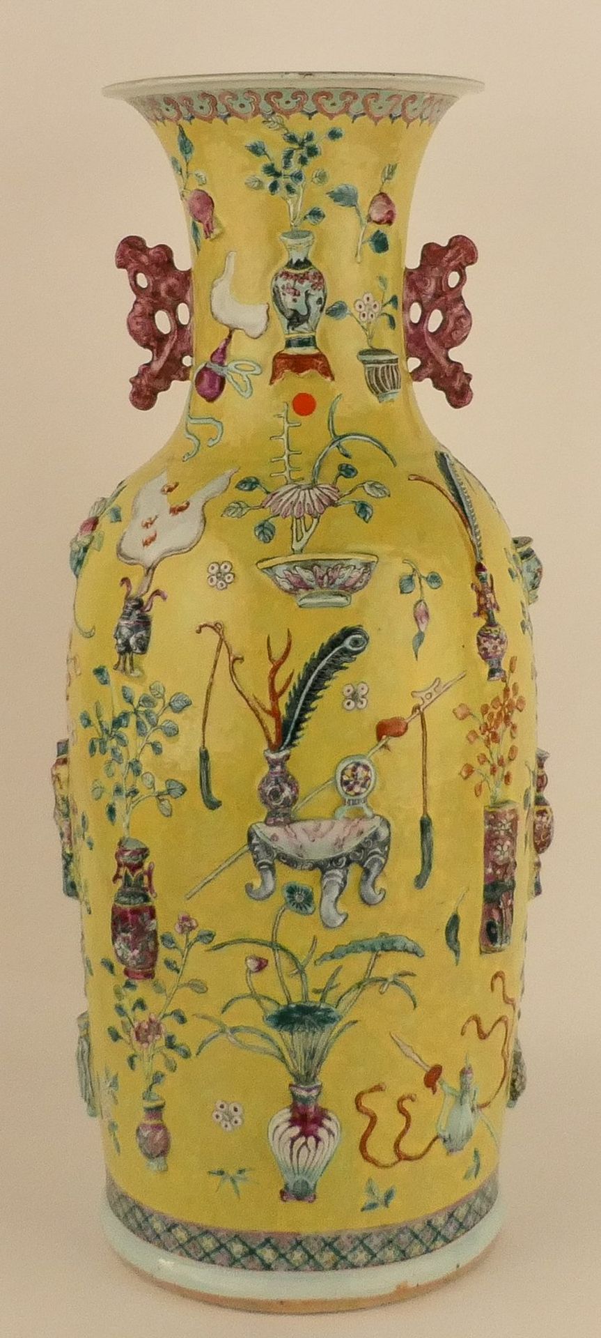 A Chinese yellow ground famille rose vase, decorated with moulded antiquities and flower branches, - Bild 12 aus 12
