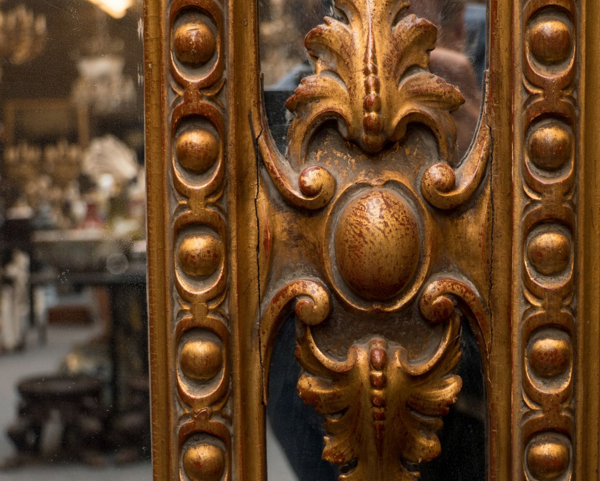 An exceptional 19thC wall mirror in carved and gilt wood, H 307 - B 225 cm - Bild 2 aus 5