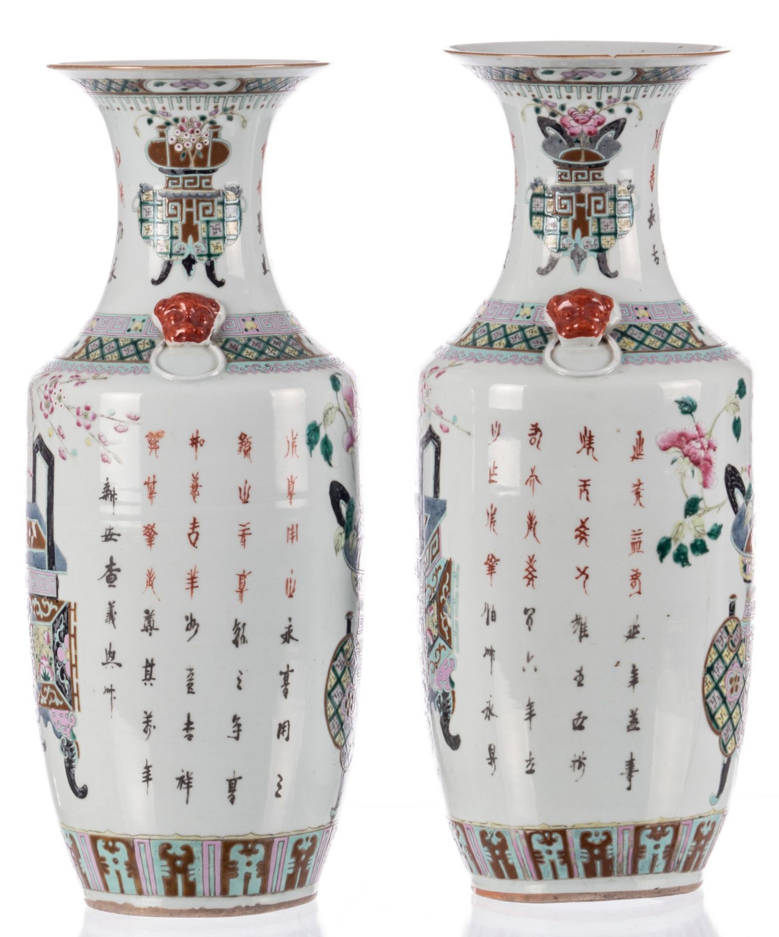 A pair of Chinese famille rose vases, decorated with flower vases, and baskets, and calligraphic - Bild 4 aus 15