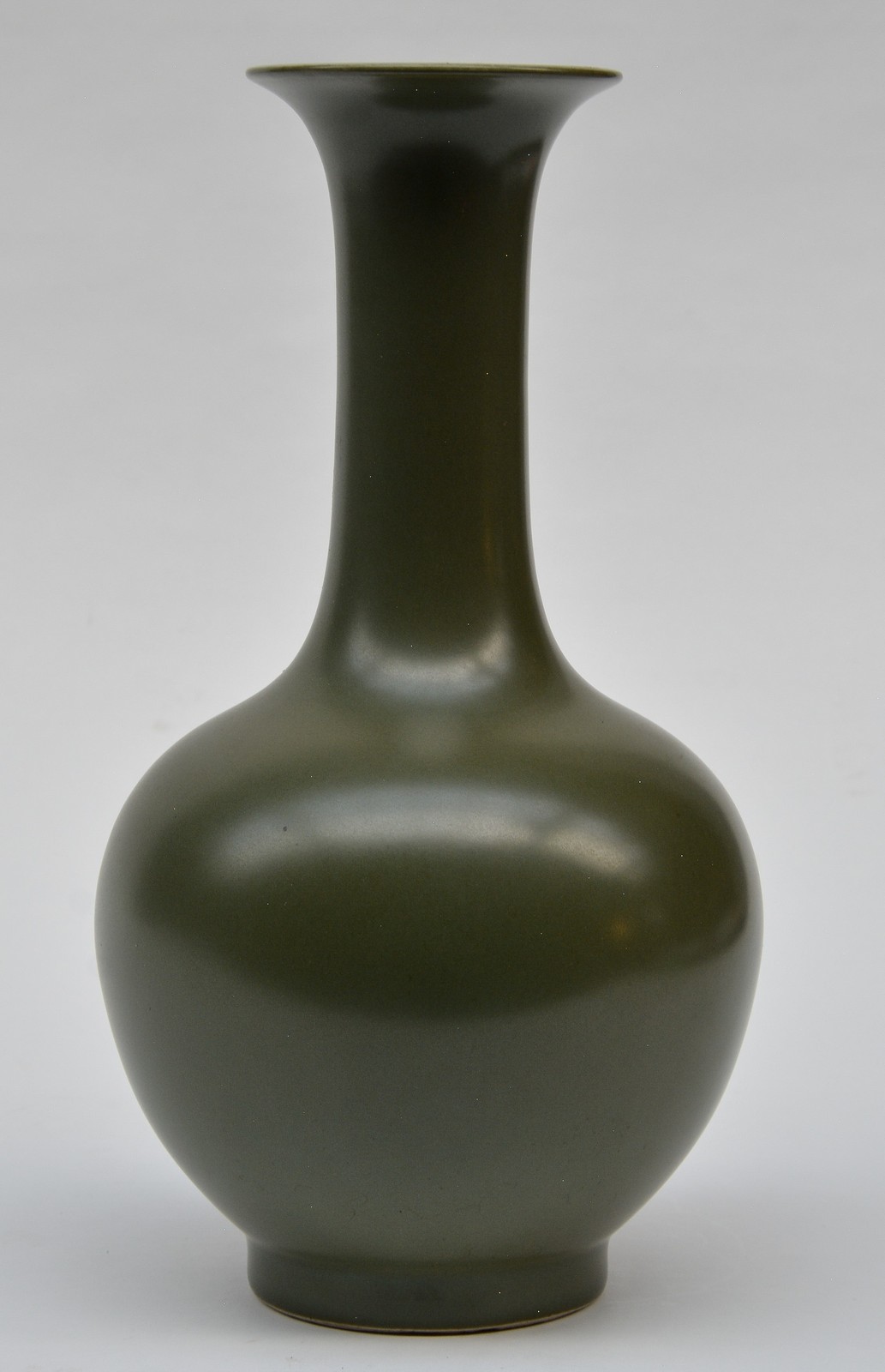 A Chinese monochrome olive green glazed bottle vase, with a blue underglaze mark, H 25 cm - Image 2 of 5