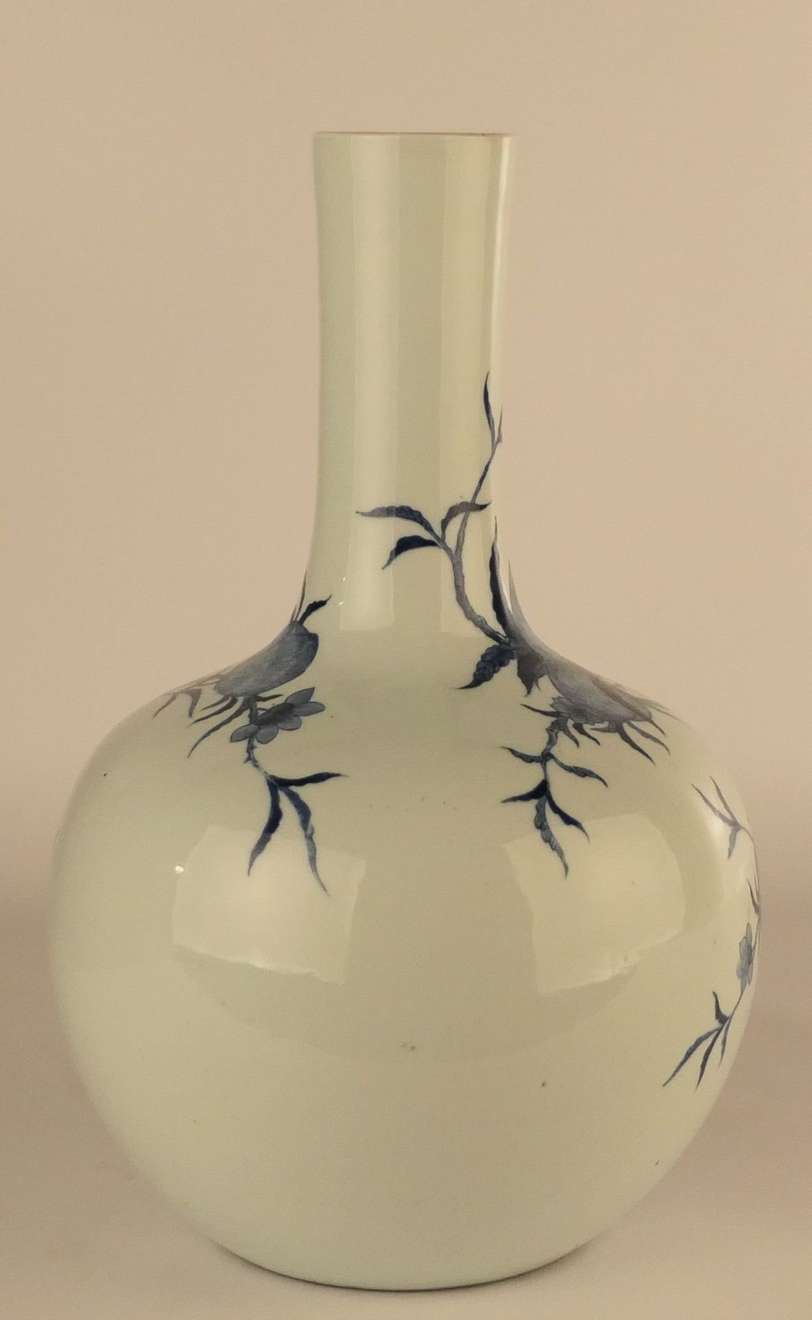 A Chinese blue and white nine peaches bottle vase, marked Qianlong, H 38,5 cm - Bild 3 aus 14