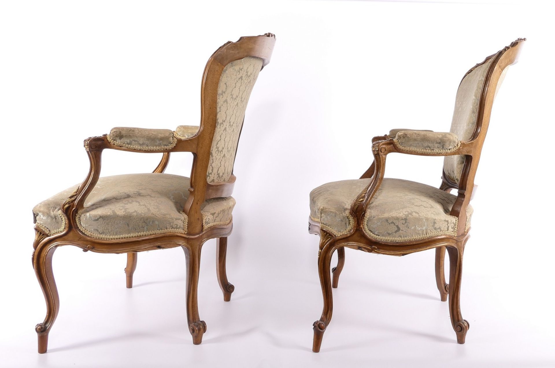 A pair of fine sculpted rococo style fauteuils, beachwood, the sculpture gilt, H 96 - W 63 - D 69, - Bild 2 aus 10