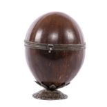 Bonbonnière made out of polished coconut, with a silver plated mount, late 19thC, H 16 cm