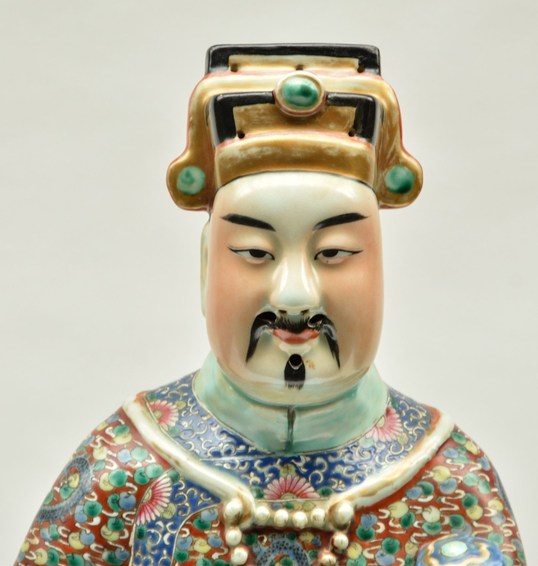 A Chinese polychrome sage, about 1900, marked, H 69 cm (chips) - Bild 7 aus 10