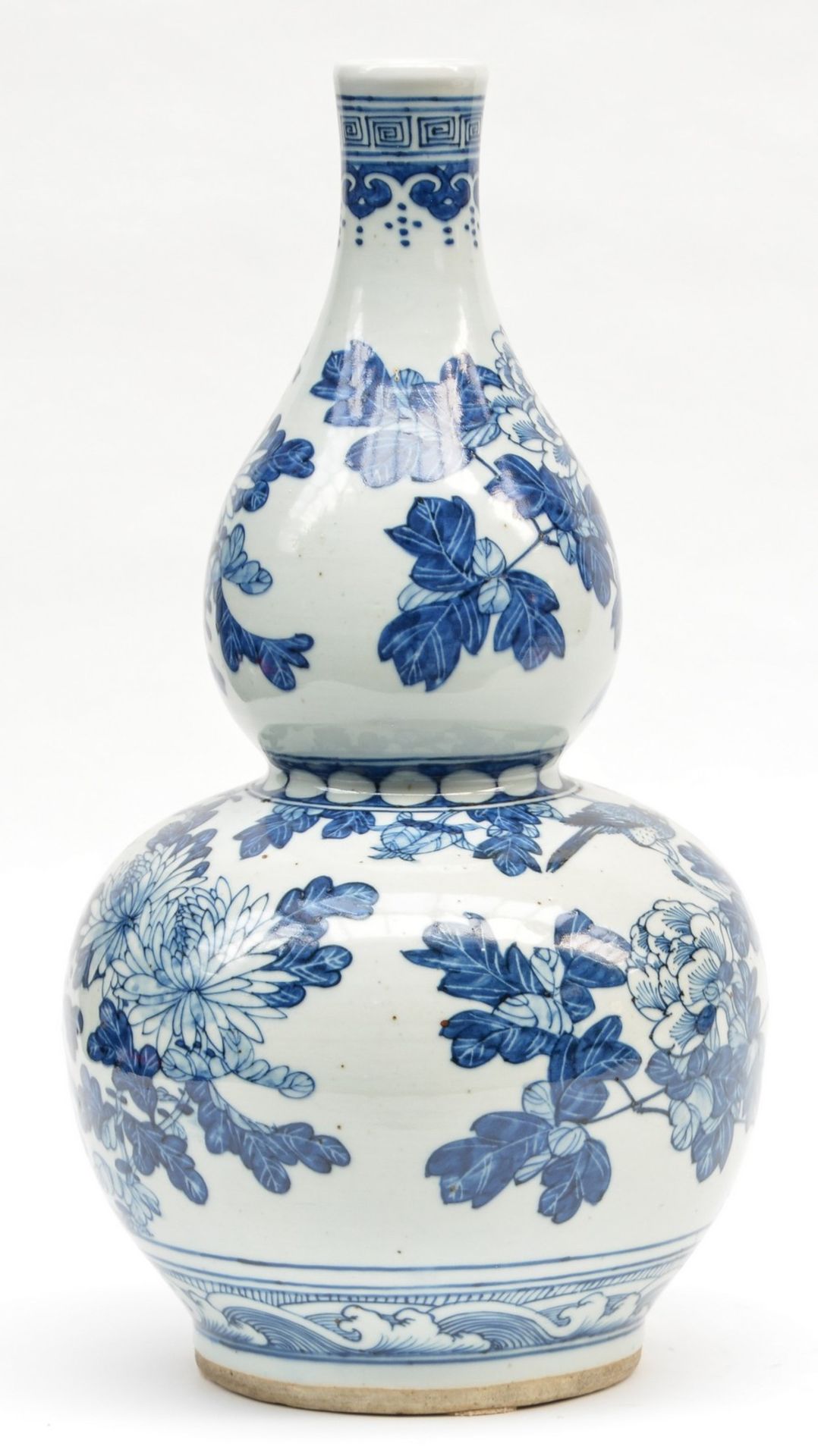 A Chinese blue and white double gourd vase, 19thC, H 43,5 cm - Bild 4 aus 8
