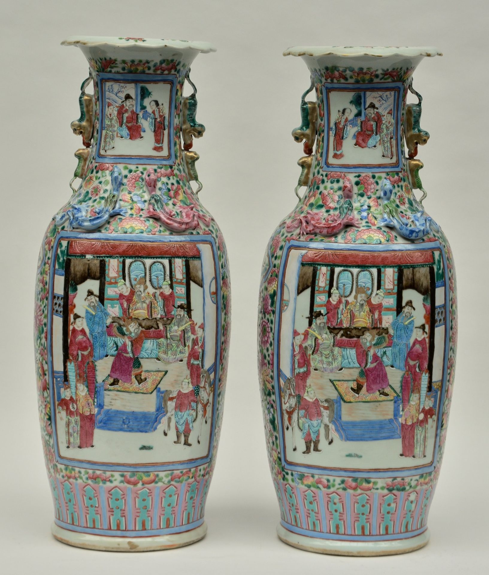 A pair of Chinese famille rose vases, decorated with warriors and a court scene, 19thC, H 64 cm - Bild 3 aus 12