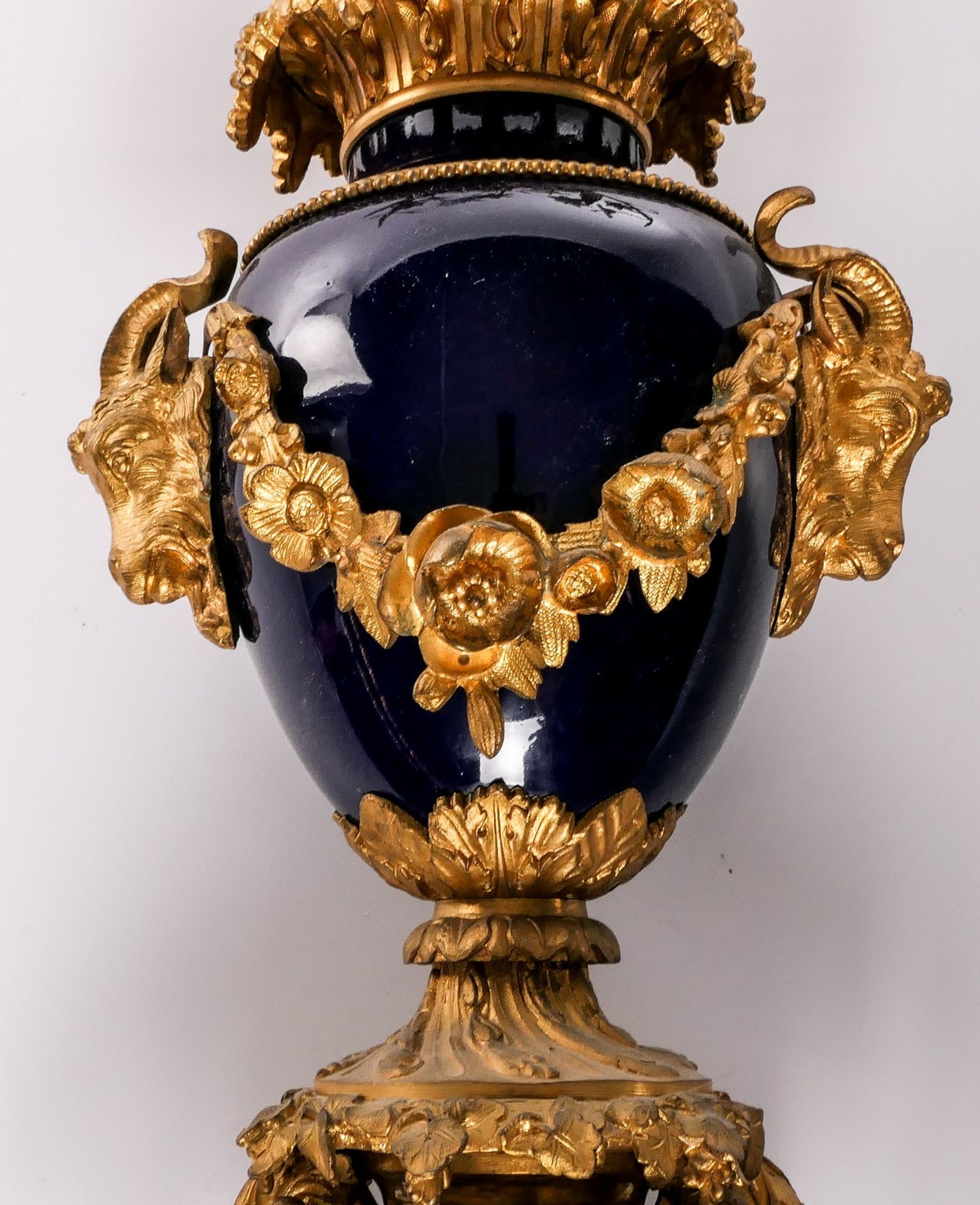 A Nap. III-period candlestick in blue glazed pottery with rich bronze mounts and the flowers in opal - Image 5 of 11