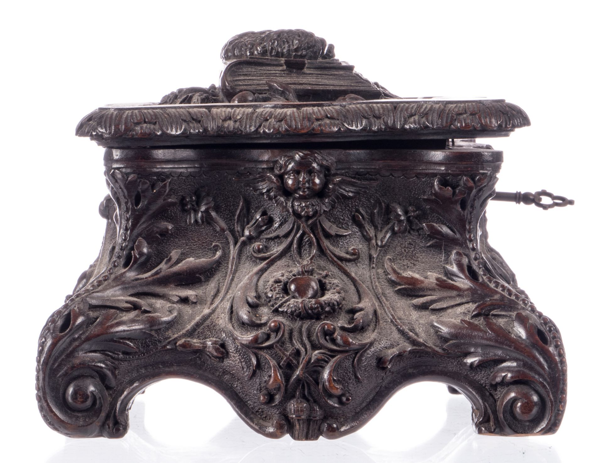 A sculpted walnut jewelry box decorated with religious symbols, H 16 - W 32 - D 26 cm - Bild 5 aus 11