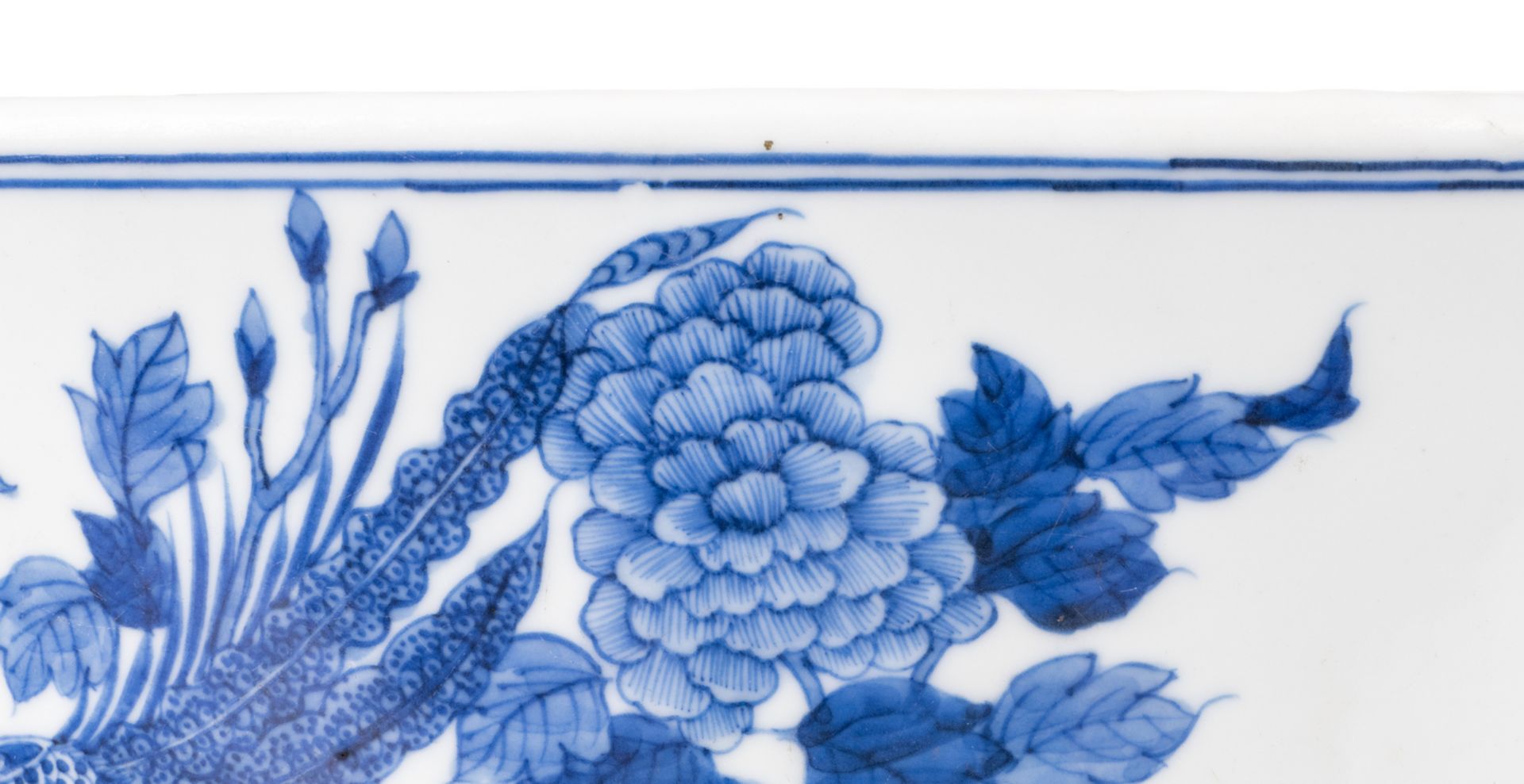 A large Chinese blue and white bowl, decorated with phoenix and flower branches, Kangxi, H 17,5 - - Bild 11 aus 12