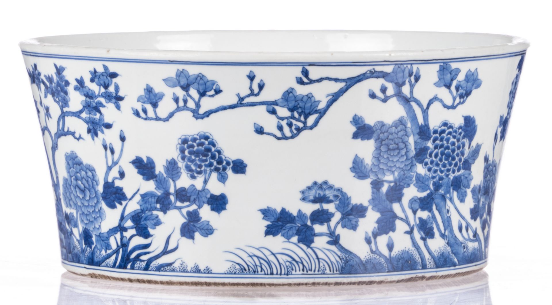 A large Chinese blue and white bowl, decorated with phoenix and flower branches, Kangxi, H 17,5 - - Bild 5 aus 12