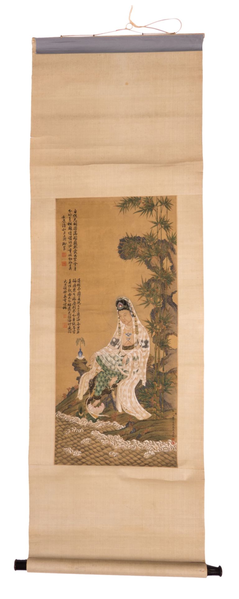 A Chinese scroll depicting Guanyin situated in a landscape near a rippling river, 38 x 84 - 54 x 168 - Bild 2 aus 7