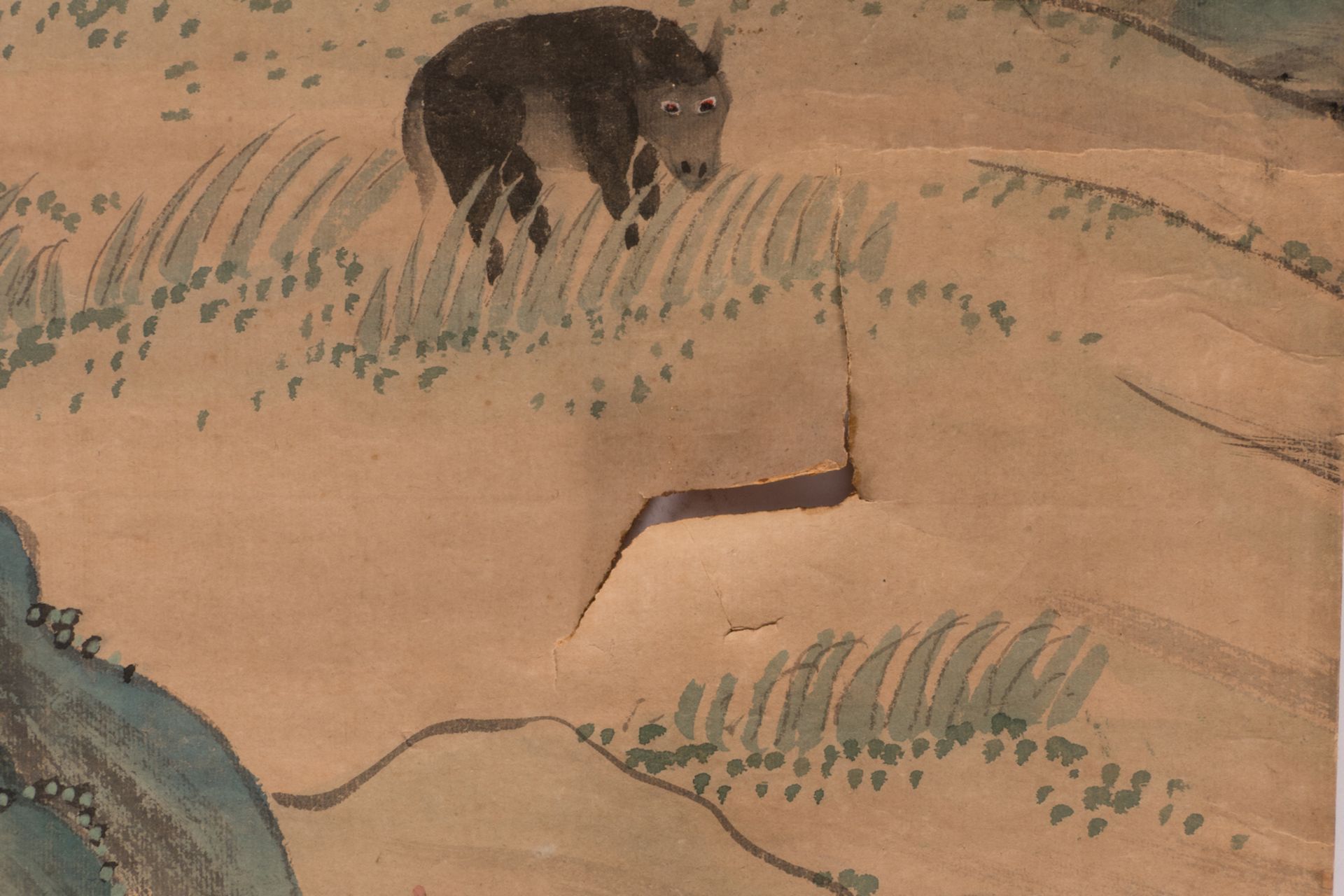 A Chinese scroll depicting Mongolian riders and travellers in a mountainous landscape, 19thC, the - Bild 11 aus 15