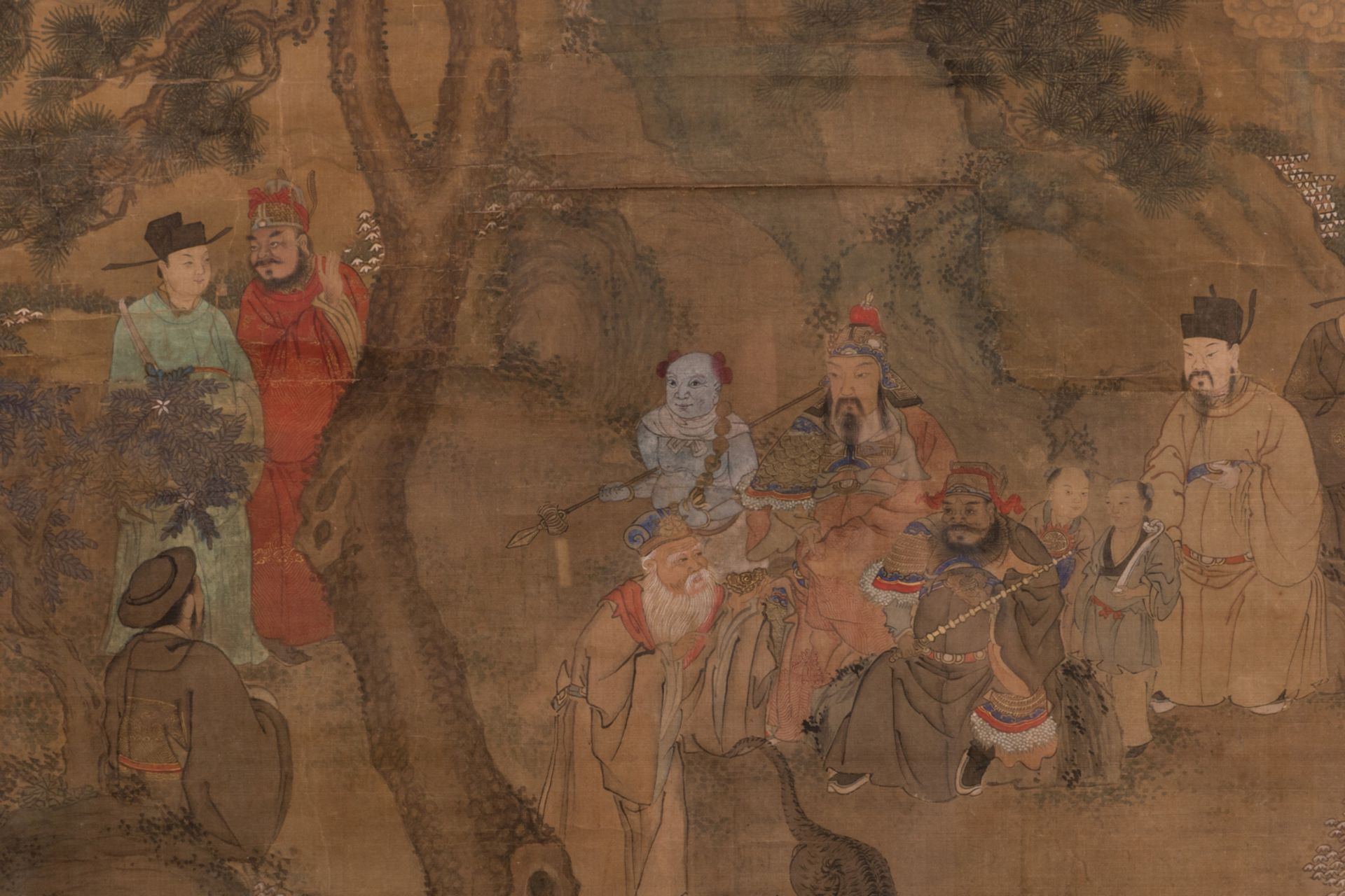 A Chinese scroll, textile on paper, silk mount, depicting Buddhist and Taoist Gods and Goddesses, - Bild 4 aus 8