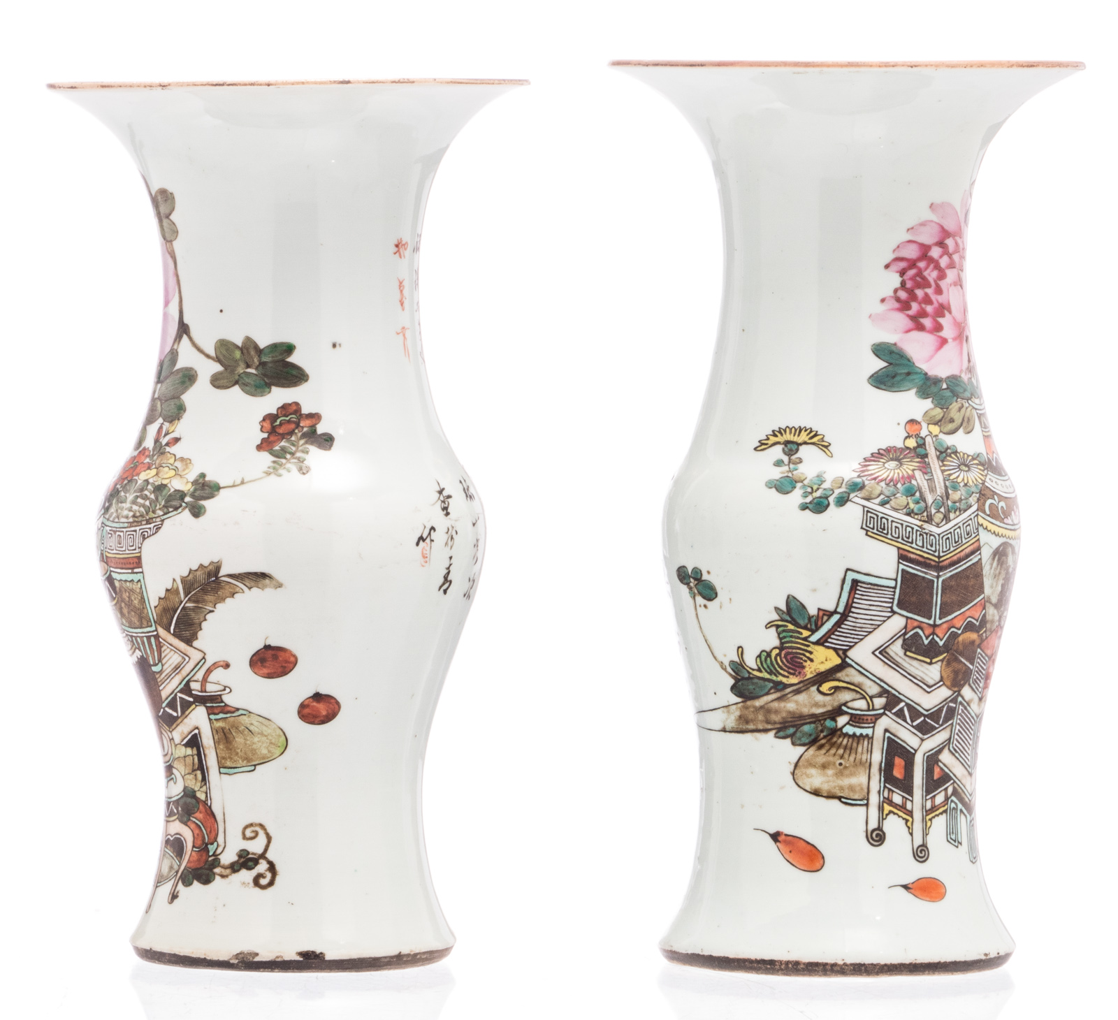 Two Chinese famille rose yenyen vases, decorated with antiquities, flower branches and - Bild 4 aus 6