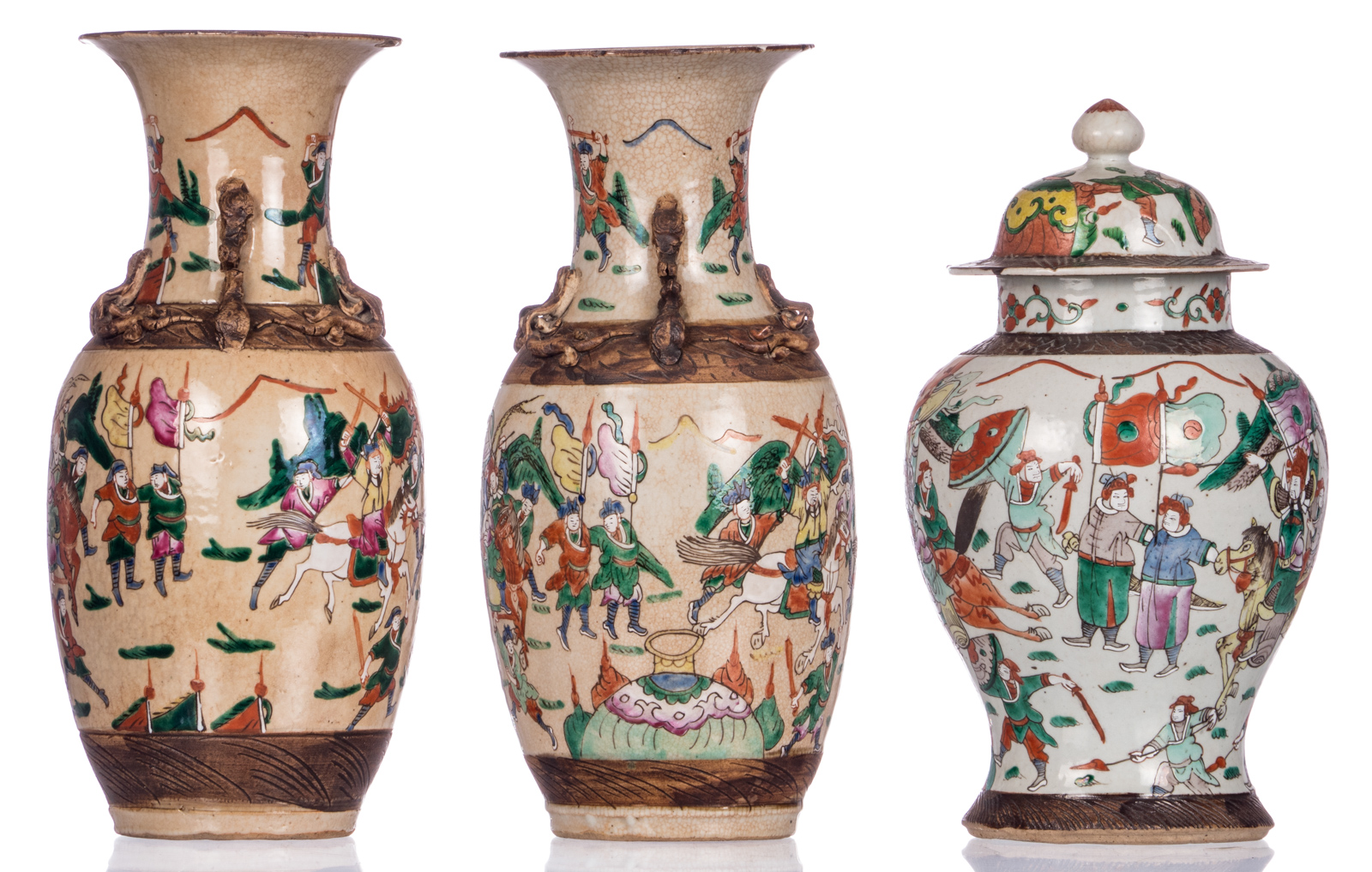 Two Chinese famille rose stoneware vases, overall decorated with warriors, marked; added a ditto - Bild 4 aus 9