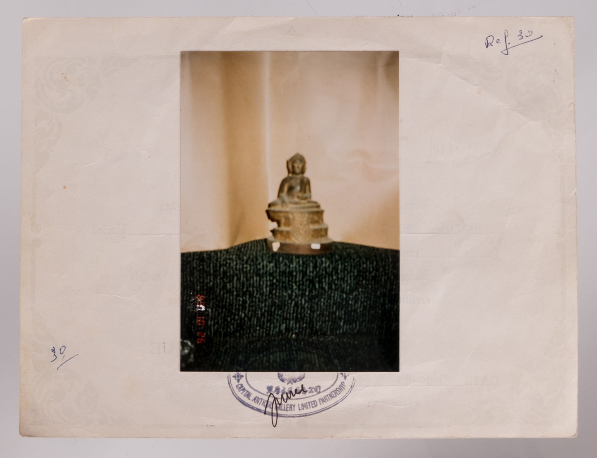 An Oriental seated bronze Buddha on a matching wooden base, Thailand, (with certificate), H 23,5 ( - Bild 9 aus 9