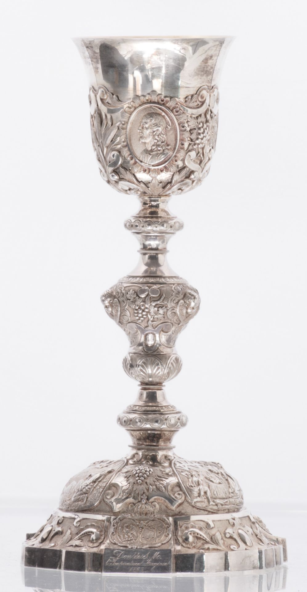A French silver and gold plated chalice, 925/000, maker's mark Letmonnier, the chalice decorated - Bild 4 aus 11