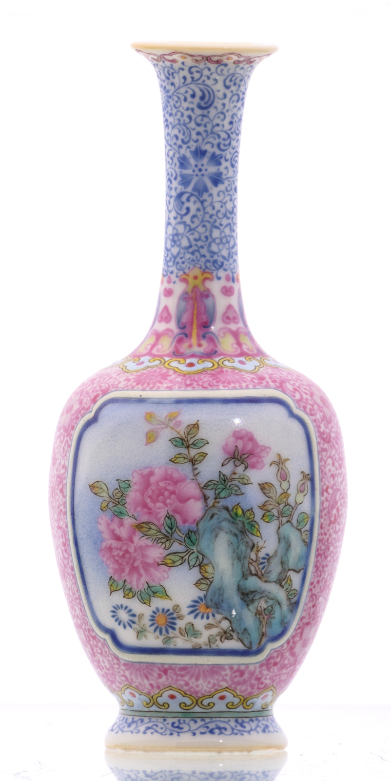 A Chinese famille rose miniature bottle vase, floral decorated, the roundels with a rock, a - Bild 3 aus 6