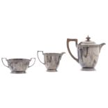 A three-part silver coffee and tea set, London hallmark, Edward & Sons - Glasgow, H 7,5 - 18 cm -