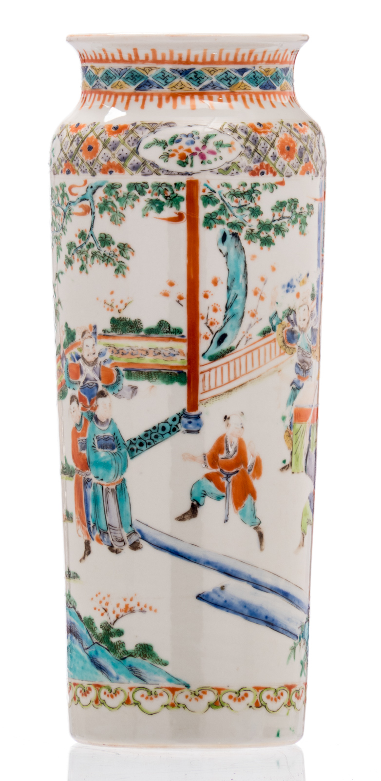 A Chinese turquoise ground famille rose vase, floral decorated with mythological animals and symbols - Bild 2 aus 6