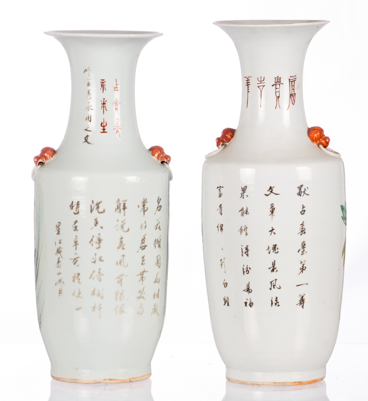 Two Chinese polychrome and famille rose decorated vases, one with an animated scene, one with - Bild 3 aus 6