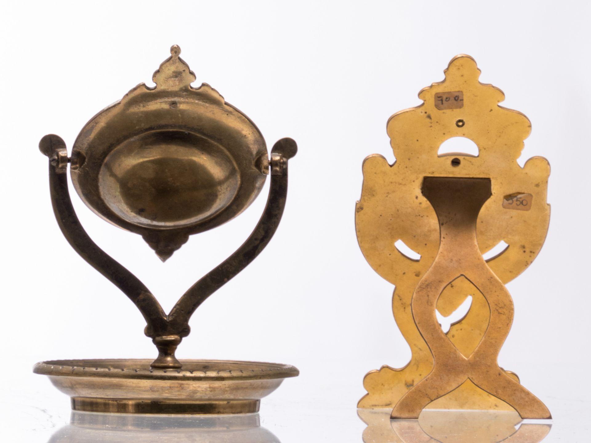 An important collection of pocket watch holders, one 8ct gold, 19th and early 20thC, H 10,5 - 22 cm - Image 4 of 45