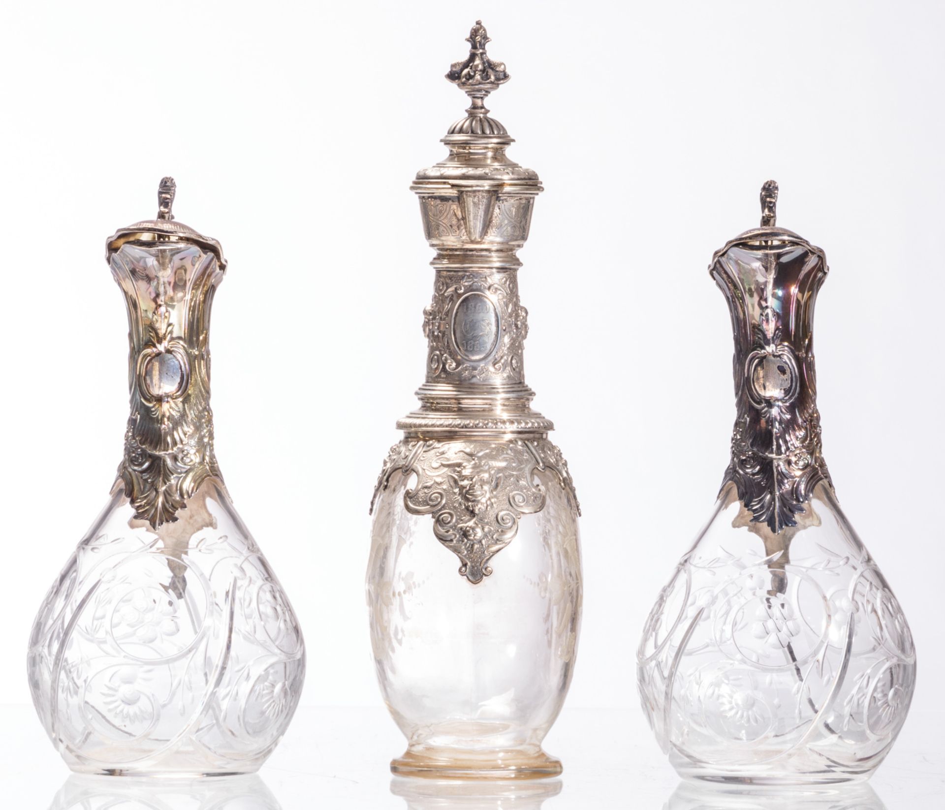 Two cut crystal liqueur decanters with Rococo revival silver mount, French export silver; added a - Bild 4 aus 7