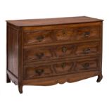 A Flemish 18thC oak Rococo style chest of drawers, H 88,5 - B 127 - D 59 cm