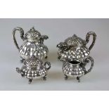 Wiener Barock, Tee- & Kaffeeservice 800er Silber, 4 Teile, deutsch um 1900. Bestehend aus Tee- und