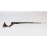 Schweres Luntenschloss Gewehr, Afghanistan 19 Jh., Schaft gebrochen. Gesamtlänge: ca. 162 cm.