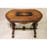 Neo-Renaissance Tisch, England, Viktorianisch, sog. Center Table. Tischblatt mittig mit Intarsien