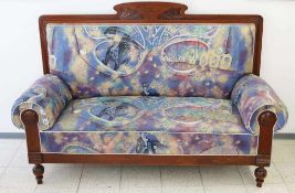 Jugendstil Sofa, um 1910, deutsch, Bezug nachträglich. Maße: 125 x 179 x 76 cm. [...]