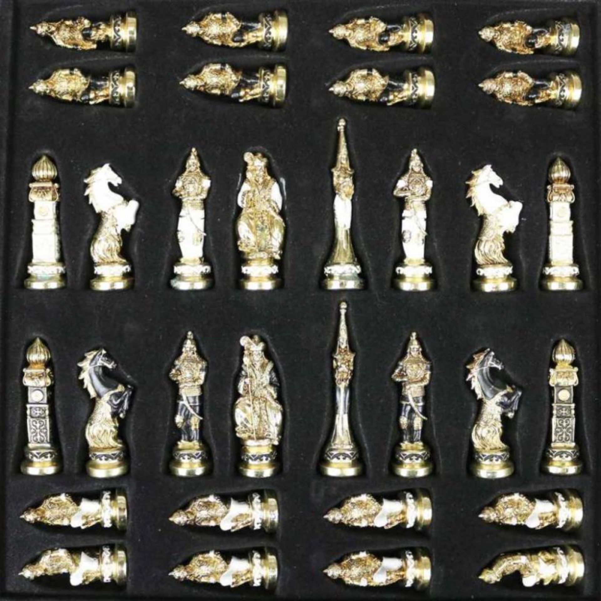 Hochwertiges Schachspiel. Sunkar von Empire. Orientalische Figuren aus Metall, [...] - Bild 4 aus 10