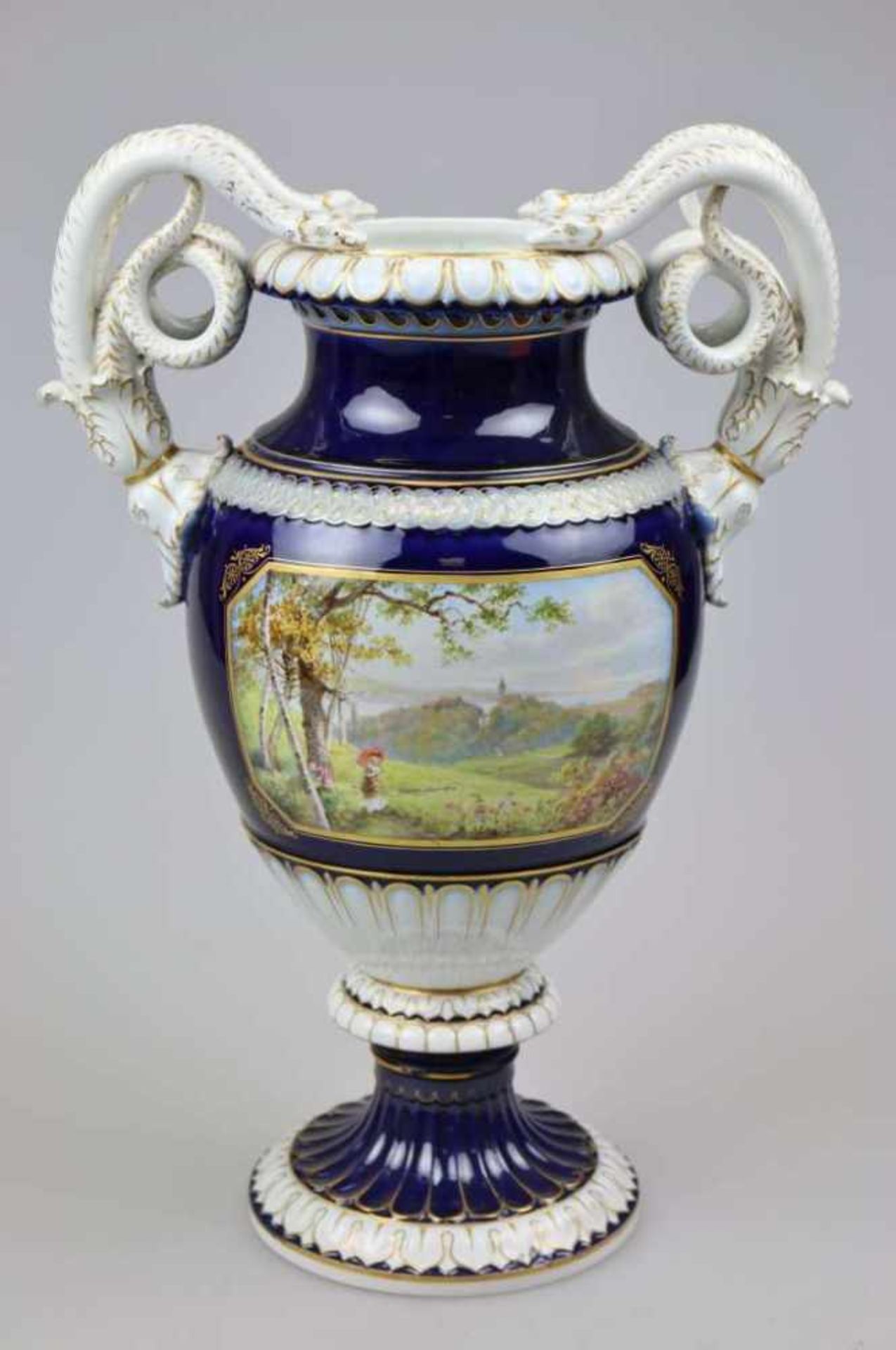 Meissen Schlangenhenkelvase mit Malerei in Kartuschen. Entwurf Ernst August Leuteritz [...] - Bild 12 aus 14