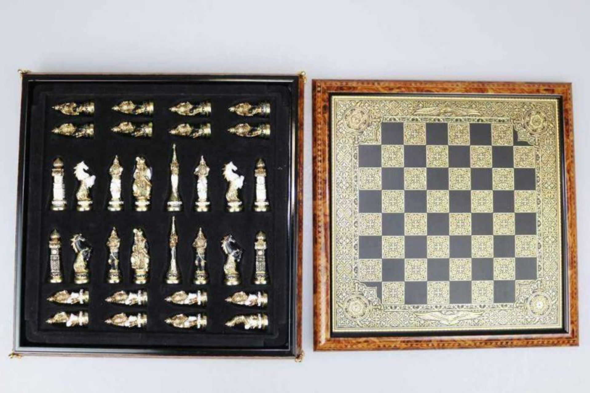 Hochwertiges Schachspiel. Sunkar von Empire. Orientalische Figuren aus Metall, [...] - Bild 2 aus 10