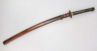 KATANA, Japan, mumei(unsigniert). Die Klinge: Shinogi-zukuri, koshi-zori, schlechte [...]